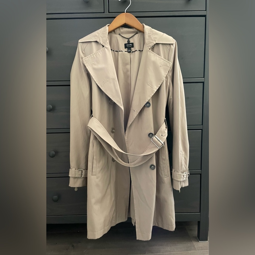 EUC Tan Nicole by Nicole Miller Belted Coat
